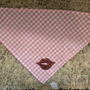 New Dog pet pink white gingham checked scarf Sparkle‎ red lips 24x12